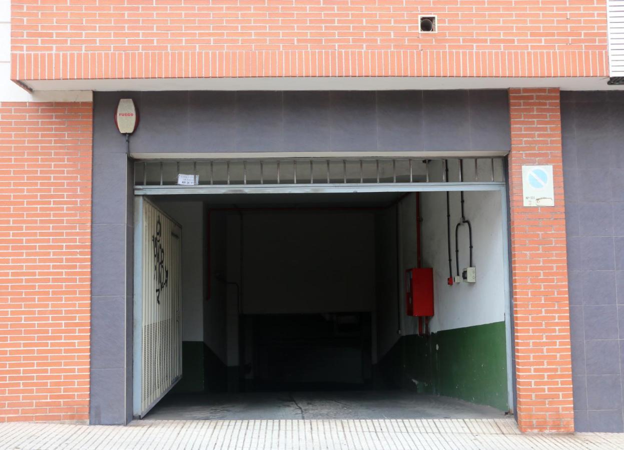 Hotel 44 Gijon Bagian luar foto