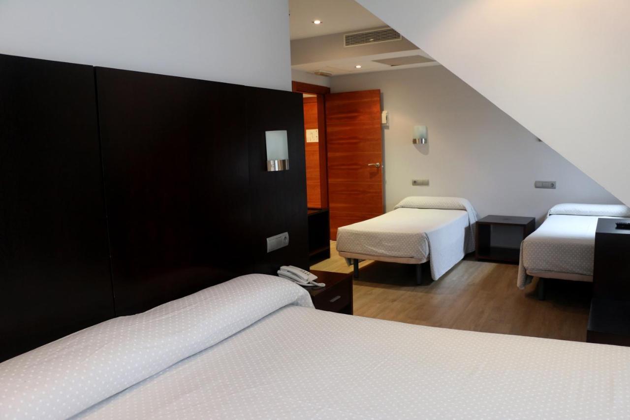 Hotel 44 Gijon Bagian luar foto