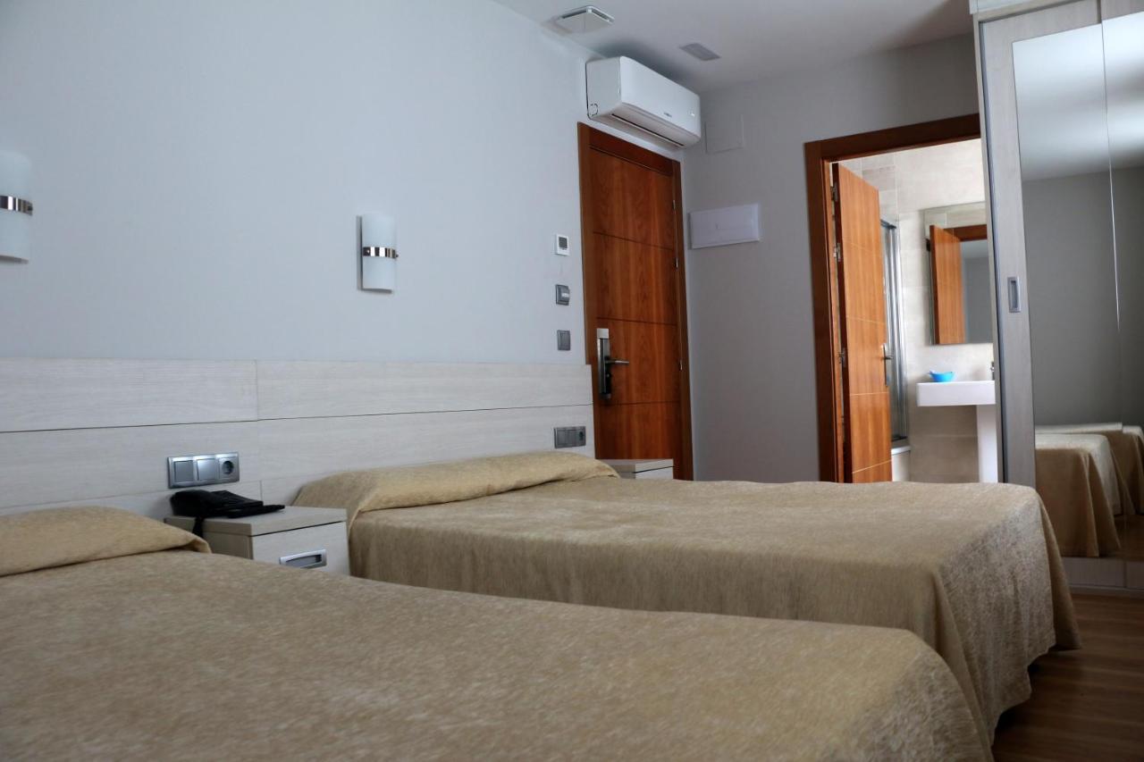 Hotel 44 Gijon Bagian luar foto