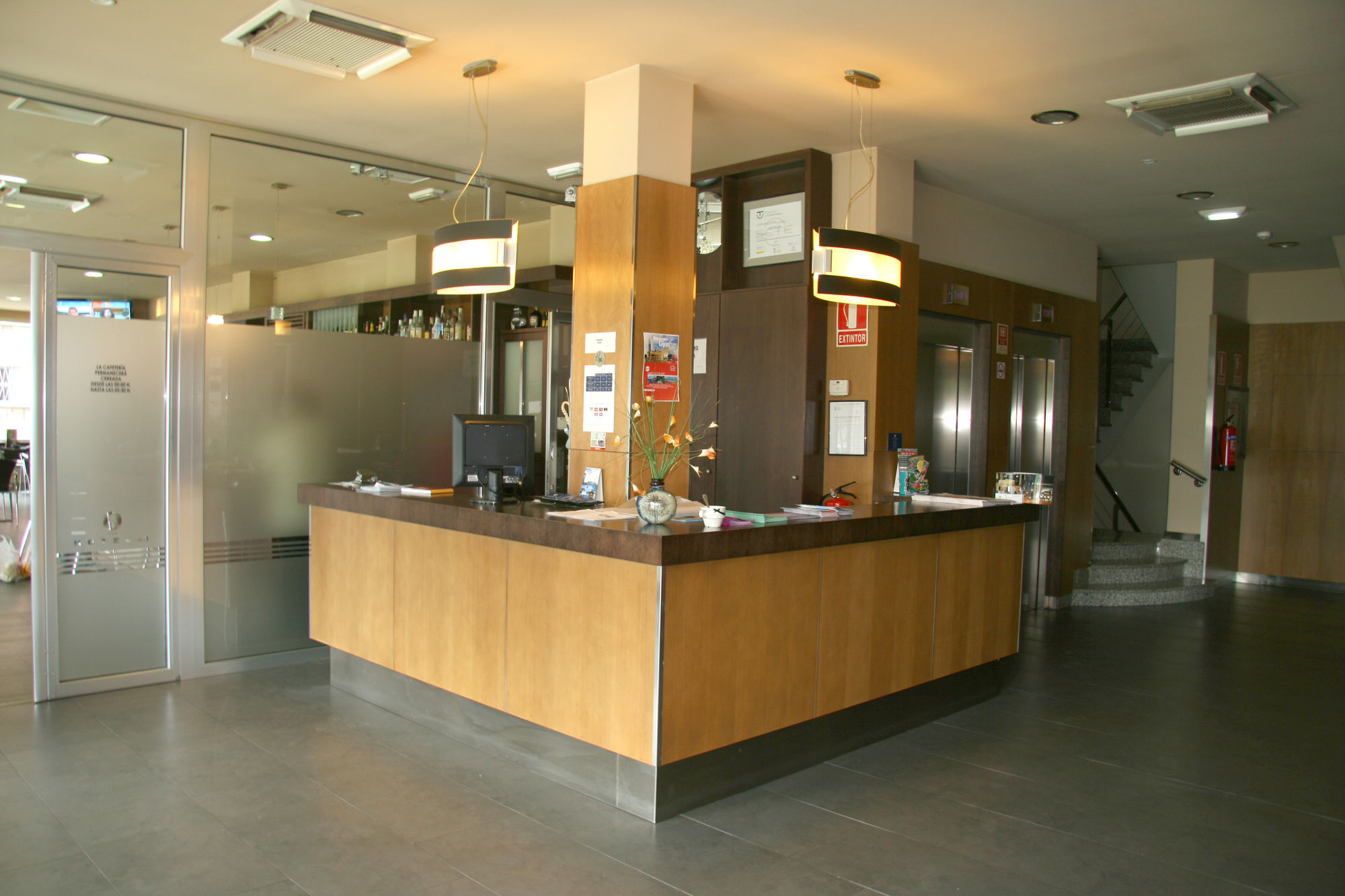 Hotel 44 Gijon Bagian luar foto